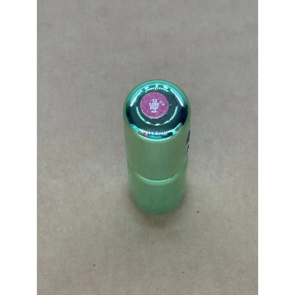 Clinique Pop Longwear Lipstick in the shade 13 Love Pop